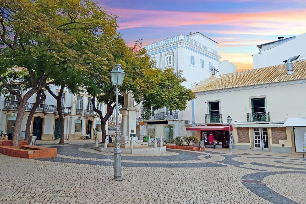 B10 - Rua Do Canal 2 Bed Apartment ラゴス エクステリア 写真